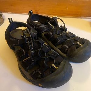 Keen Sandals men’s size 10